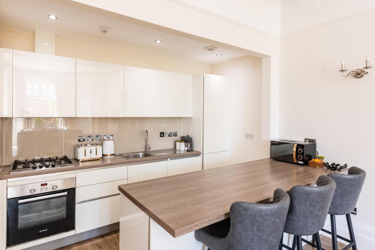3 Bedroom Garden Apartment Opposite The Beach Brighton Exterior foto