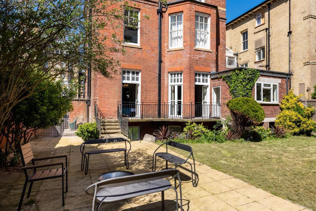 3 Bedroom Garden Apartment Opposite The Beach Brighton Exterior foto